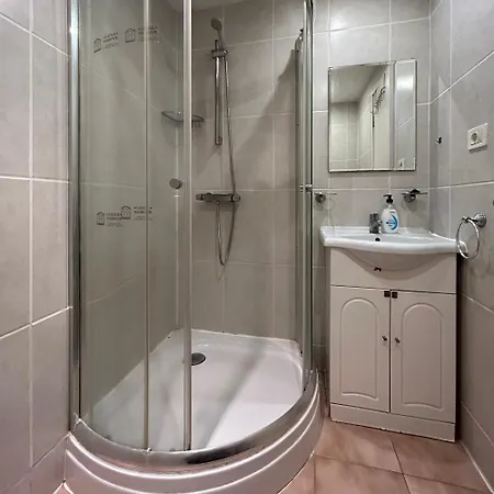 Studio In Castle Harbour With Pool Viewc012 Los Cristianos (Tenerife)